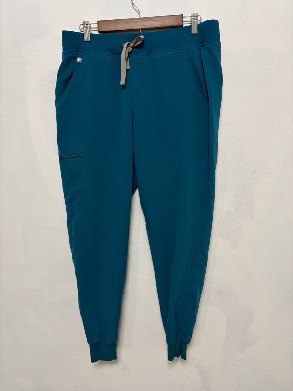 Figs Teal Women's Jogger Scrub Pants with Contrast Drawstring